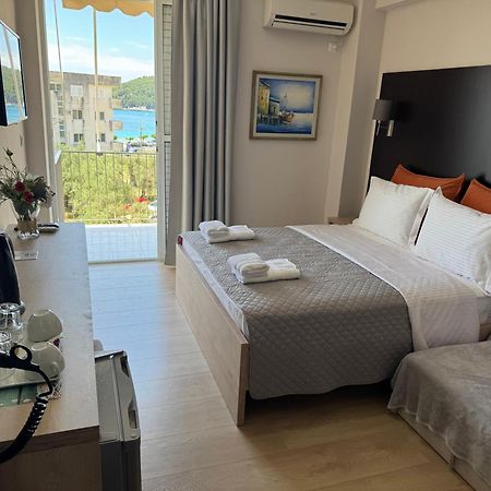 George Hotel Rooms&Suites Himare Esterno foto